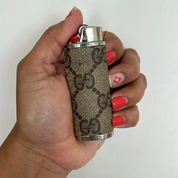 Gucci lighter Cover - Picture 10 of 10